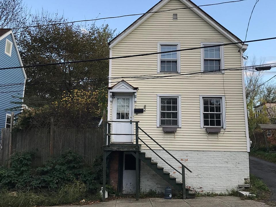 1st image of 82-84 N 2nd St
