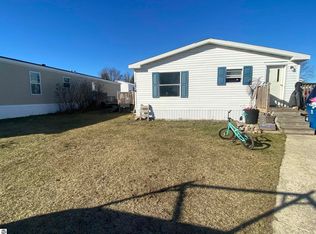 1214 Trek Trl, Traverse City, MI 49685