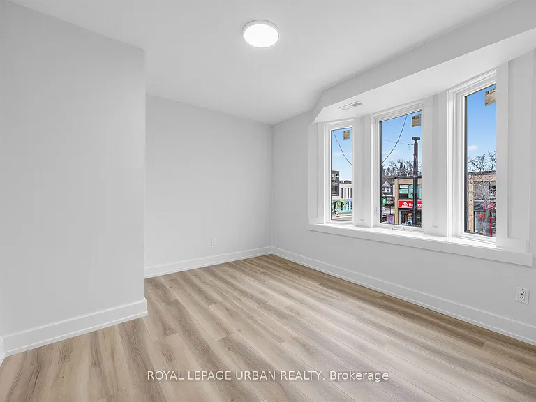 851 Danforth Ave #A — Photo 12