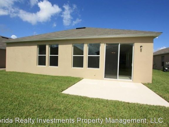 5th image of 2714 Barclay Ln