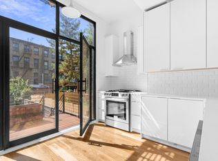 52 Vernon Ave #1, Brooklyn, NY 11206