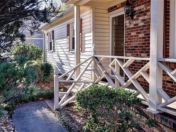5th image of 4 Hamilton Cir
