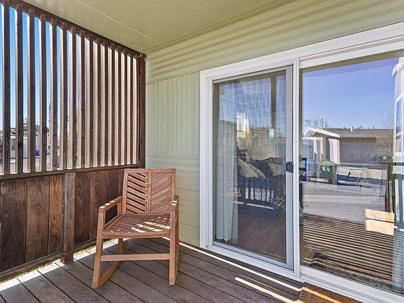 3rd image of 1555 Merrill St #121