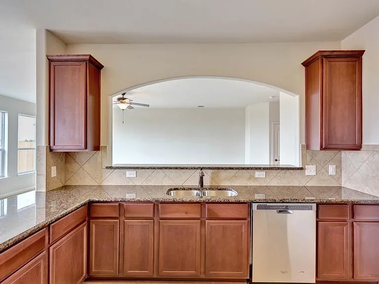 1673 Breanna Ln — Photo 6