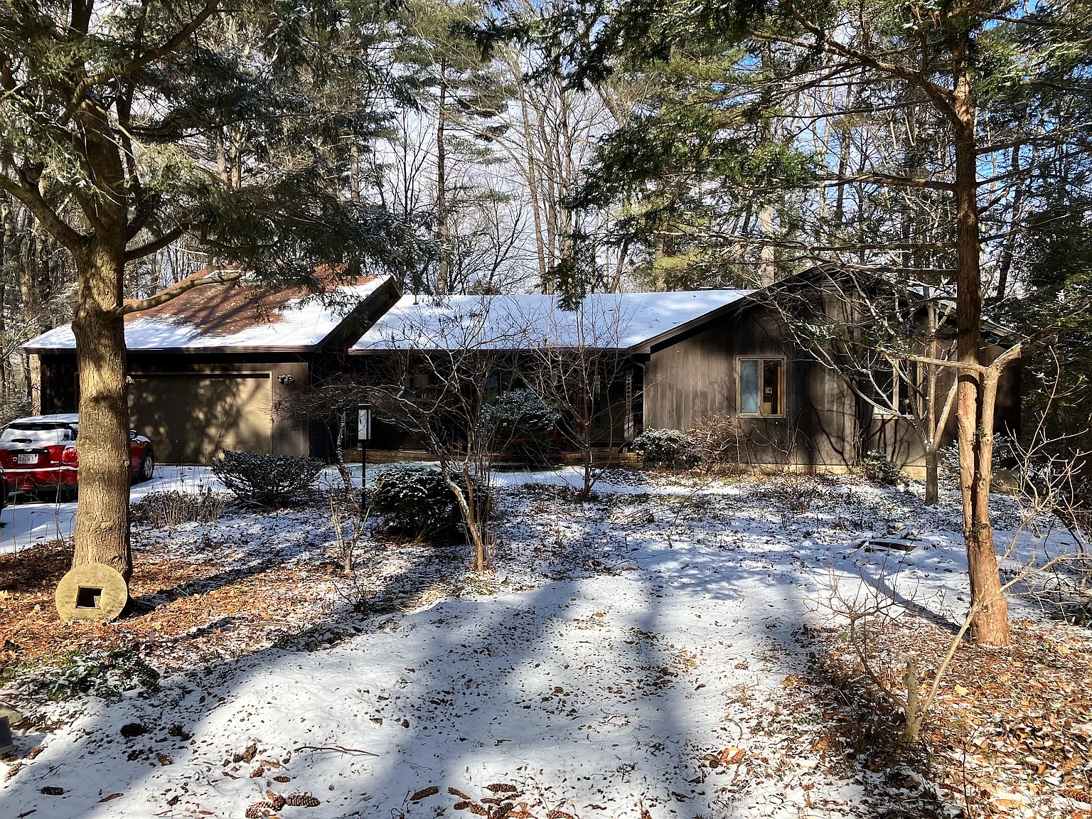 35 Morgan Circle - 1 — Photo 1