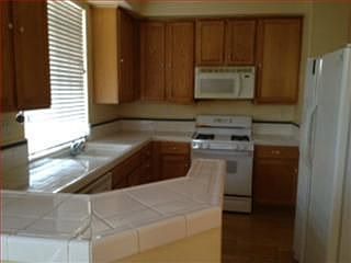 5th image of 301 Mullion Ct