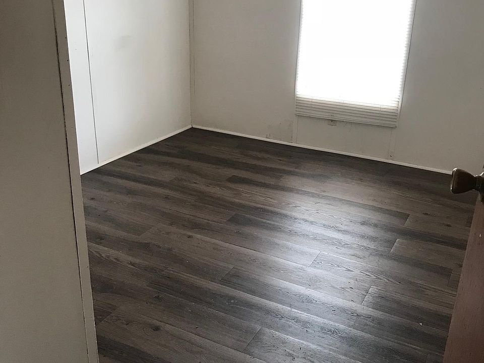 2nd image of 410 Brown St Lot 23