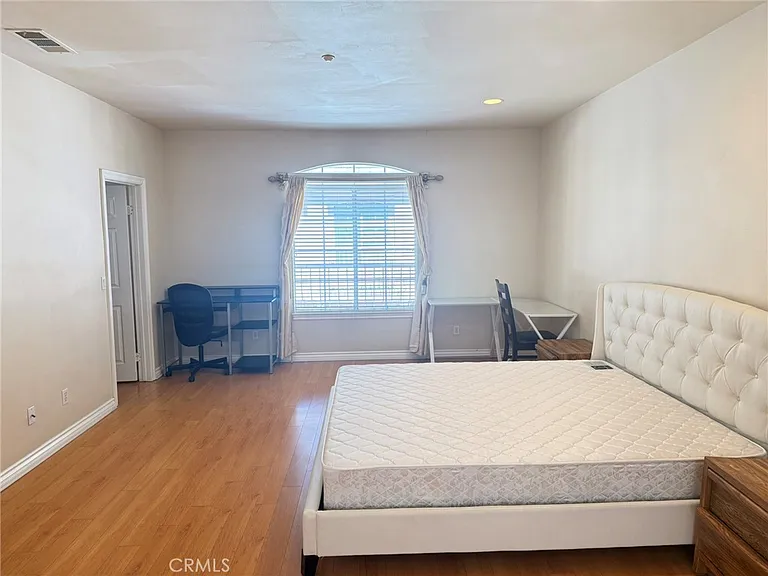 929 W Duarte Rd #B — Photo 6