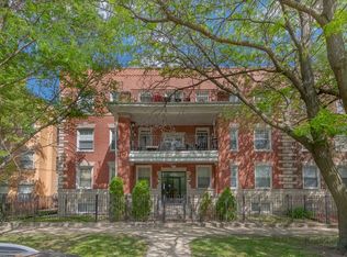 4137 S Prairie Ave #3, Chicago, IL 60653