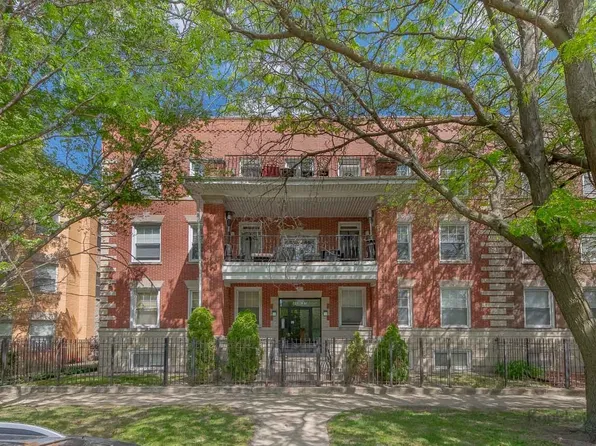 4137 S Prairie Ave #3, Chicago, IL 60653