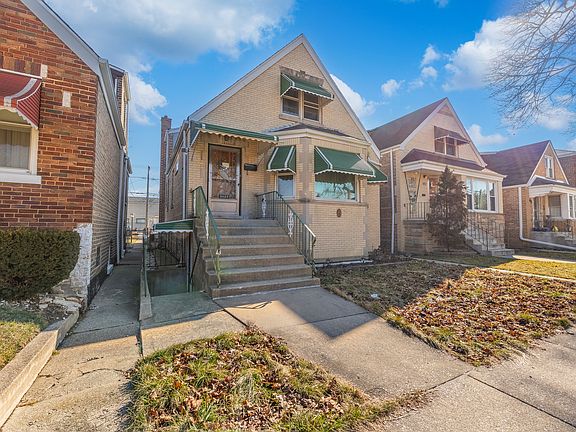2nd image of 6023 S Komensky Ave