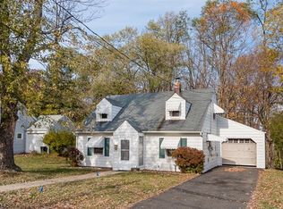 3 Willard Pl, Morristown, NJ 07960