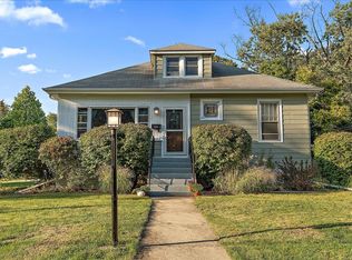 1758 Pine Rd, Homewood, IL 60430