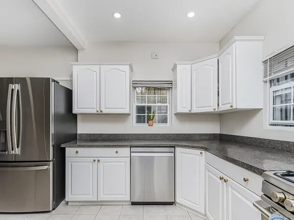 1917 Glenwood Road image 19 of 36