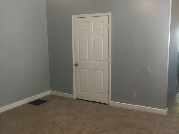 5th image of 802 Steele Ave
