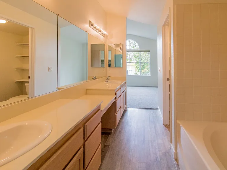 11066 Portobelo Dr — Photo 22