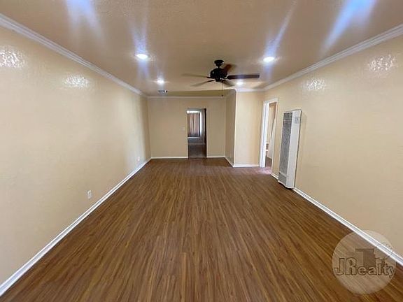 2nd image of 10234 Woodworth Ave APT 3