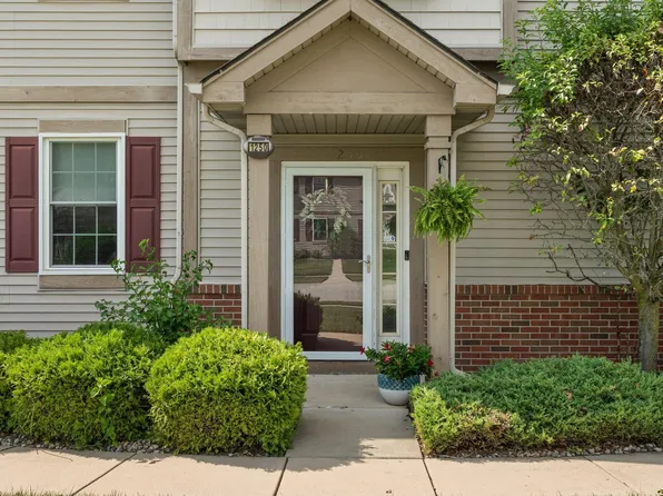 1250 S Primrose Ln #2R, Schererville, IN 46375