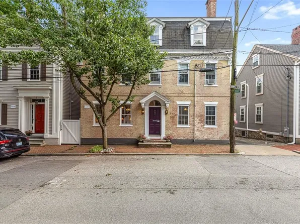 22 Arnold St, Providence, RI 02906