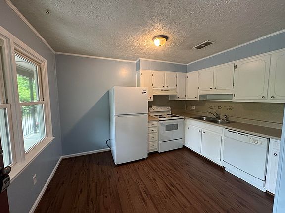 4th image of 128 Charles St APT 7