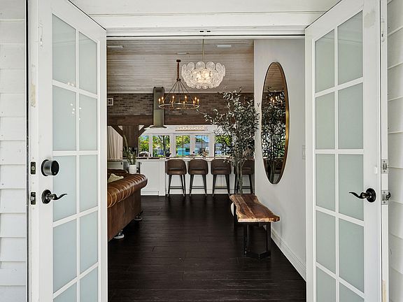 5th image of 271 Oregon Lane