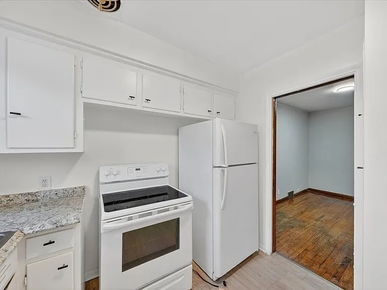 810 Whitmore Dr #205 — Photo 6