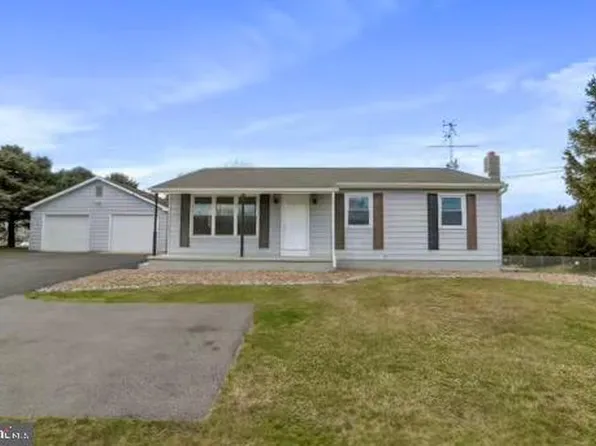 8367 Olde Scotland Rd, Shippensburg, PA 17257