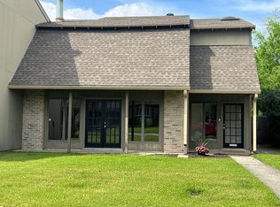 686 Lakewood Dr, Lake Charles, LA 70605