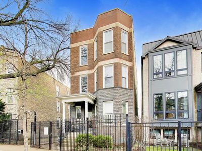 3009 W Belden Ave, Chicago, IL, 60647