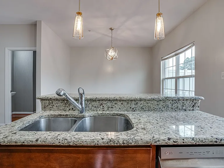 2895 Sedgemore Pl — Photo 13
