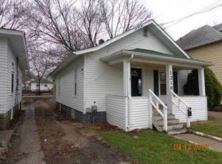 1218 Massachusetts Ave, Lansing, MI 48906