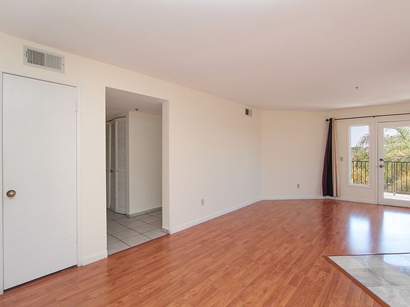 2nd image of 8168 Avenida Navidad APT 31