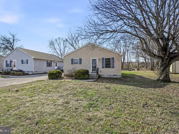 135 East St, Harrington, DE 19952