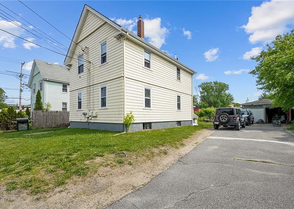 1st image of 4 Pond St