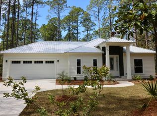 4 Island Grove Dr, Freeport, FL 32439