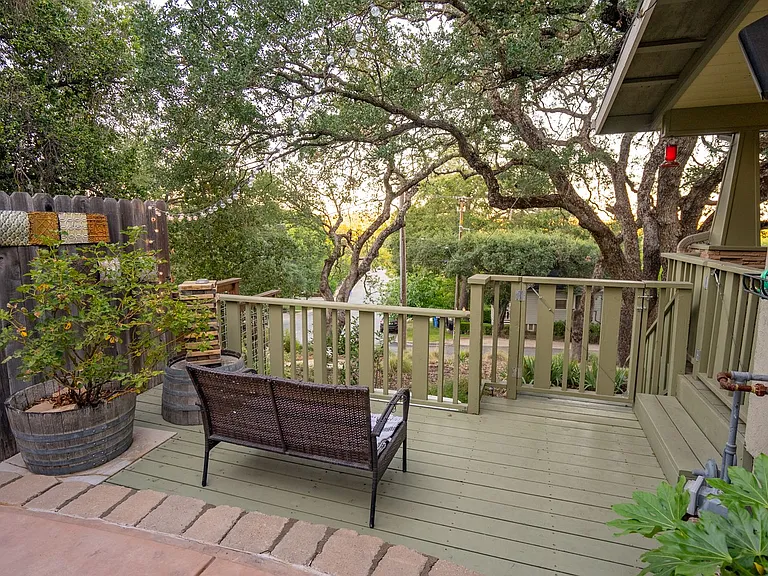 1241 Chestnut St — Photo 20