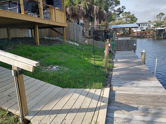 Dock
