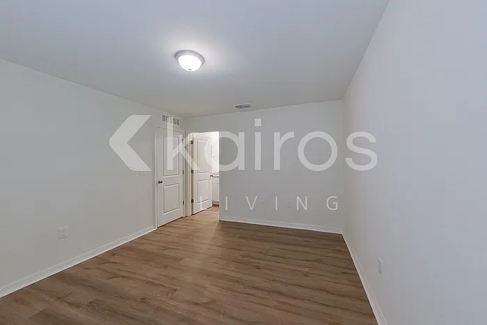 21262 Quesada Ave — Photo 15