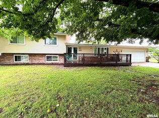 106 Palm St, Canton, IL 61520