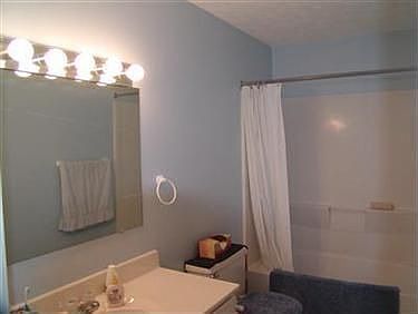 5th image of 17732 East Pkwy