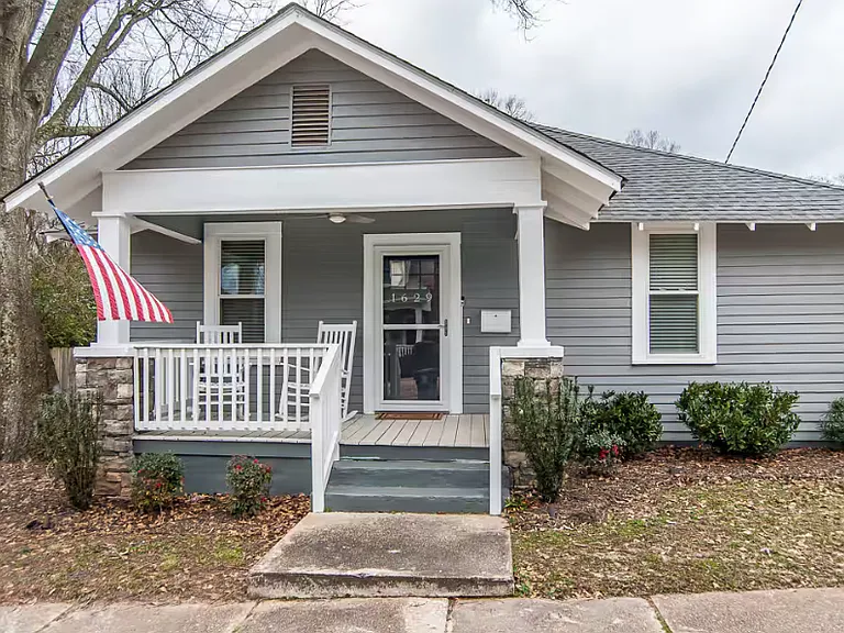 1629 Sunrise Ave — Photo 2
