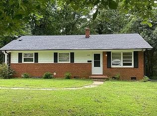 2600 Purser Dr, Charlotte, NC 28215