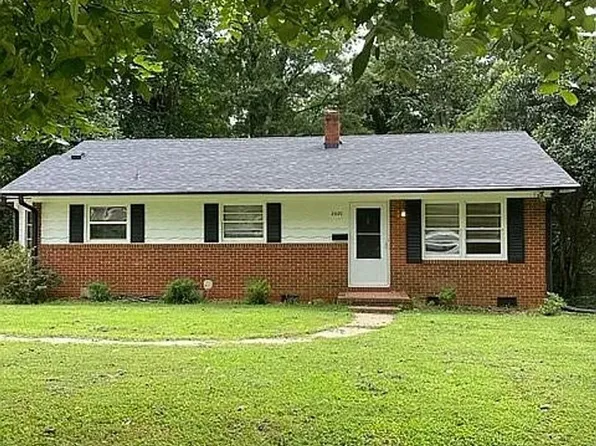 2600 Purser Dr, Charlotte, NC 28215