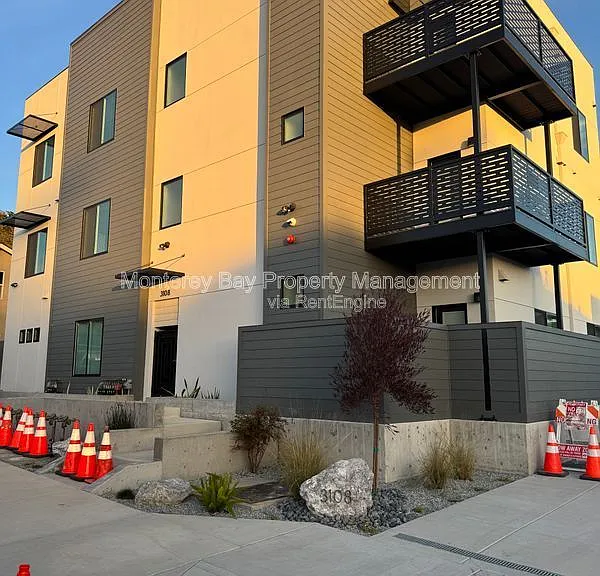 3108 Seacrest Ave #201 — Photo 7