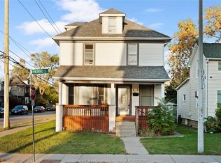 406 Pierre Ave, Windsor, ON N9A 2K2