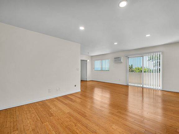 2nd image of 3400 Greenfield Ave APT 9