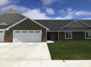 166 Meadow Dr, Watertown, SD 57201