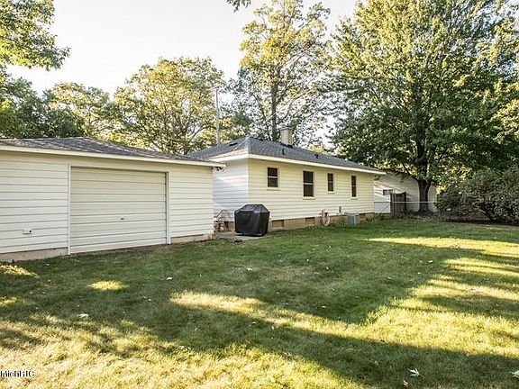 2nd image of 4500 Carrick Ave SE