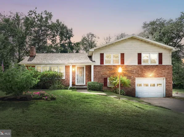 4187 Webster Dr, York, PA 17402