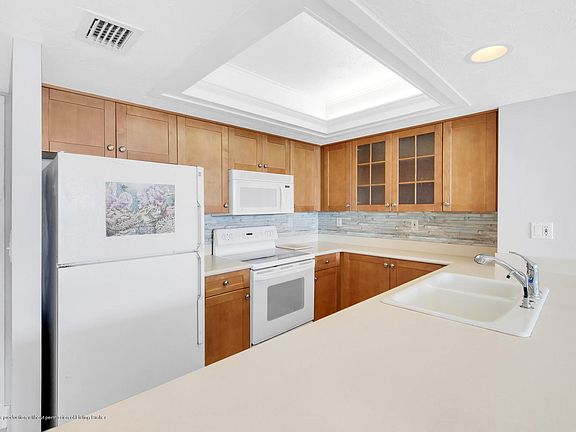 4th image of 3540 Ocean Blvd